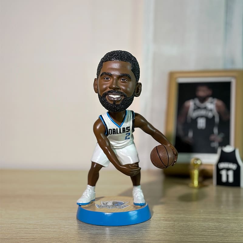 Kyrie Irving Basketball Bobblehead - 18cm Dribbling Pose, Basketball Display Figure